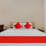 Oyo Flagship Arrows Tourist Home