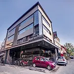 Super Townhouse Edasserys Sea Pearl