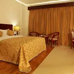 No. 18 Hotel