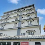 Spot On Riyan Suites