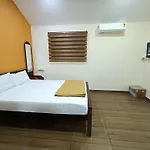 Sahara Suites