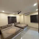 Heres Haut Residency