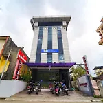 Fabhotel Qube
