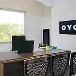 Hotel O Pukkattupady Aluva East