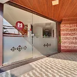 Super Hotel O Ernakulam Near North Railway Station