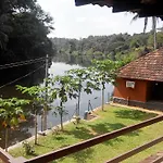 7Th Heaven Resorts