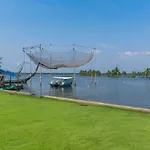 Cheppanam House With Backwater View And Pvt Lawn By Stayvista
