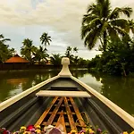 Kondai Lip Backwater Heritage Resort