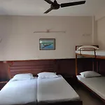 Hotel Maple Regency