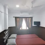 Hotel Maple Regency
