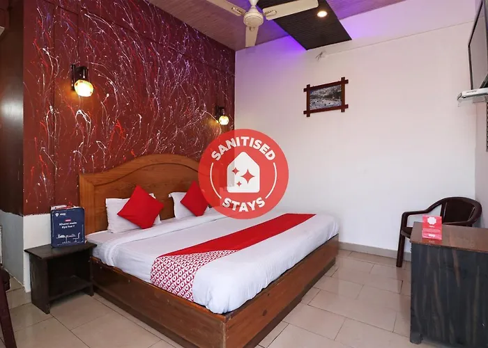 Oyo 73902 Vyttila Residency