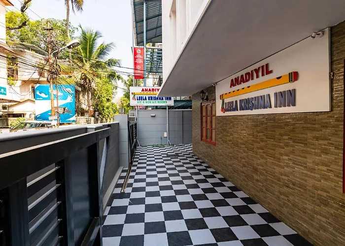 Anadiyil Leelakrishna Inn