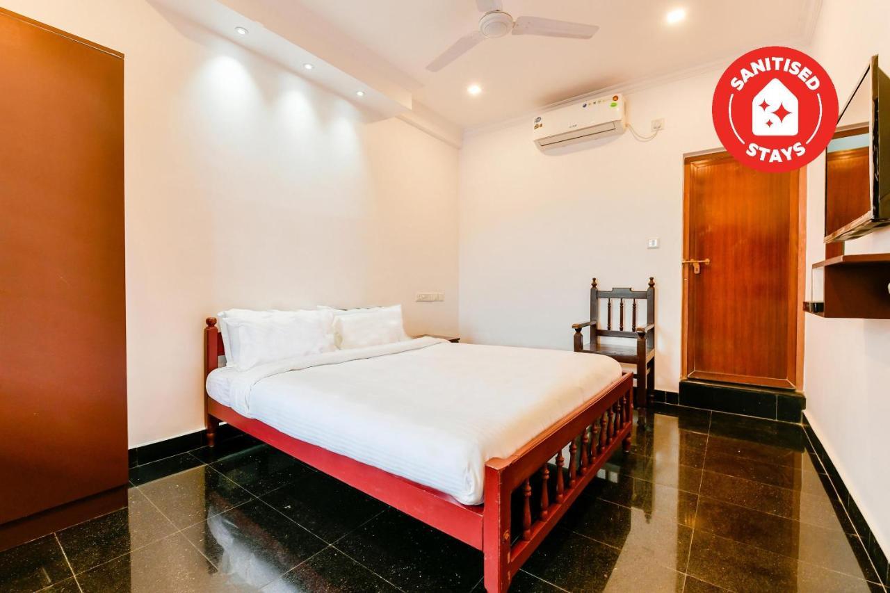 Spot On 39480 Vattekad Tourist Hotel