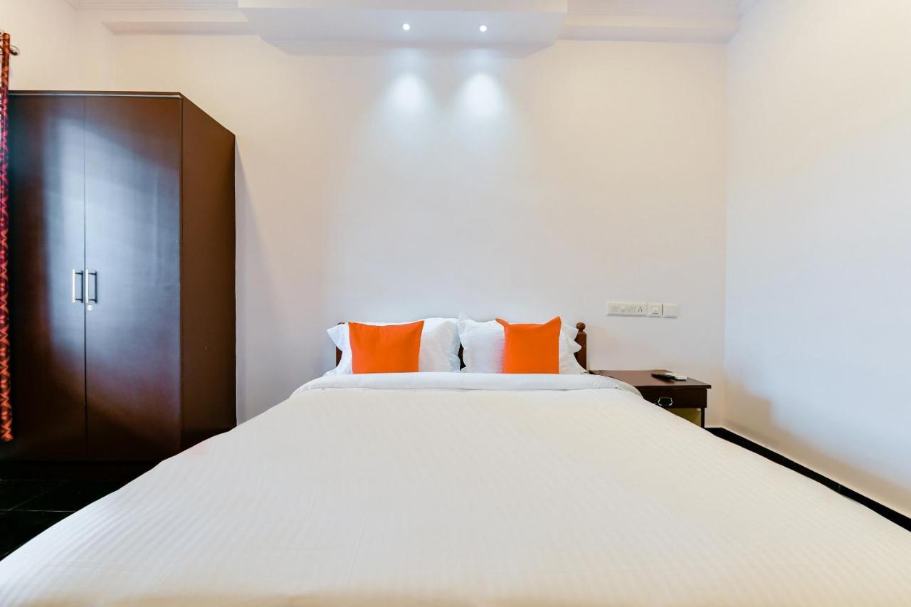 Spot On 39480 Vattekad Tourist Hotel 3*