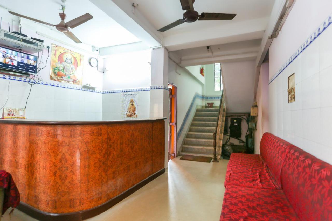 Oyo 73902 Vyttila Residency