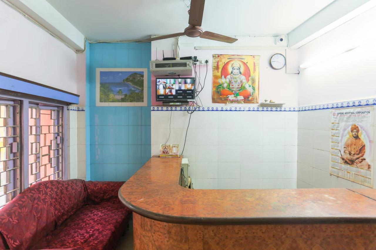Hotel Oyo 73902 Vyttila Residency 3*