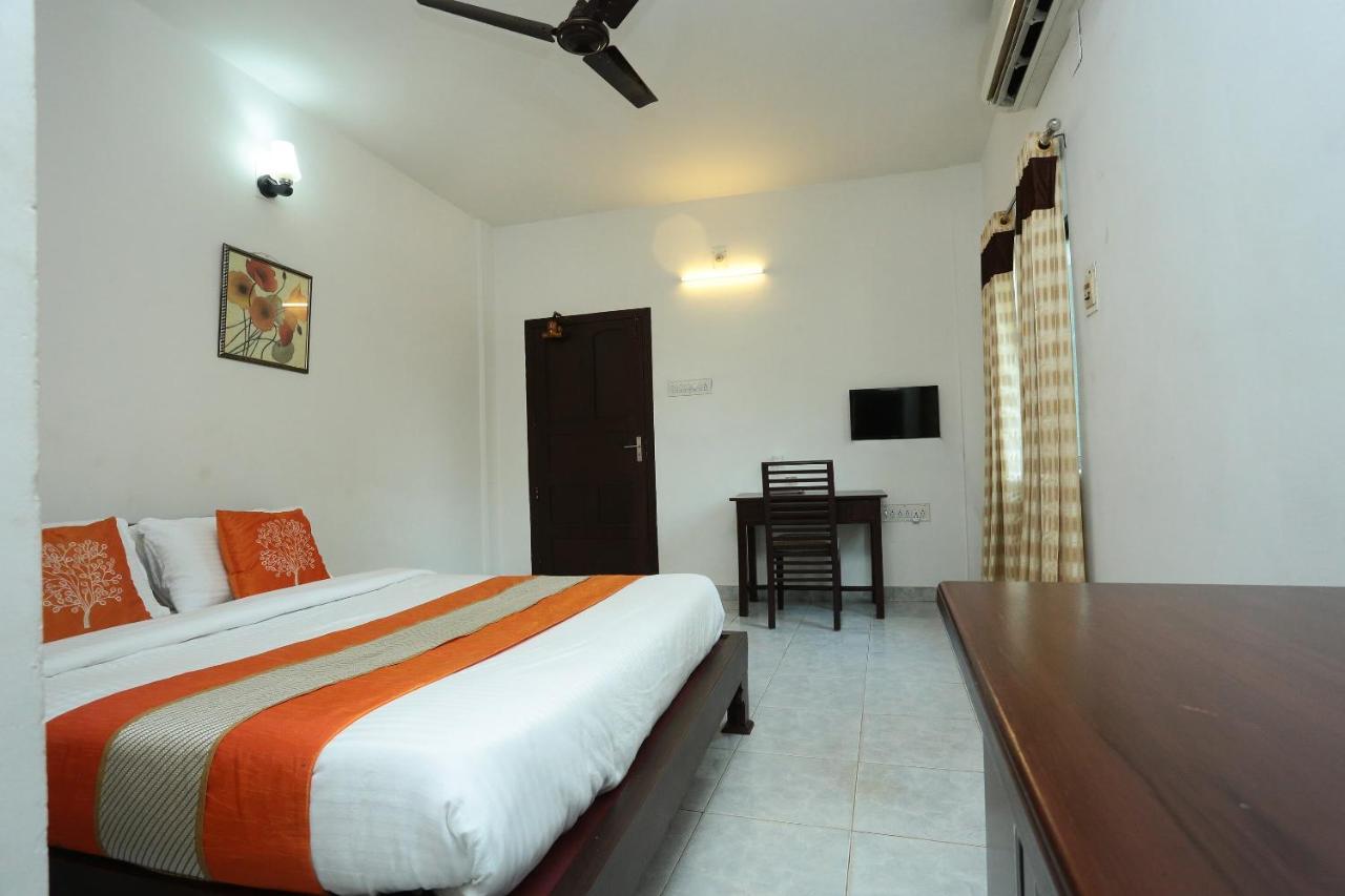 Oyo 9902 Nedumparambil Residency 3* Kochi