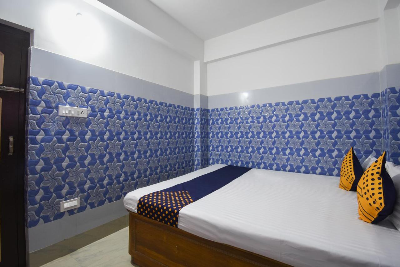 Oyo 73902 Vyttila Residency