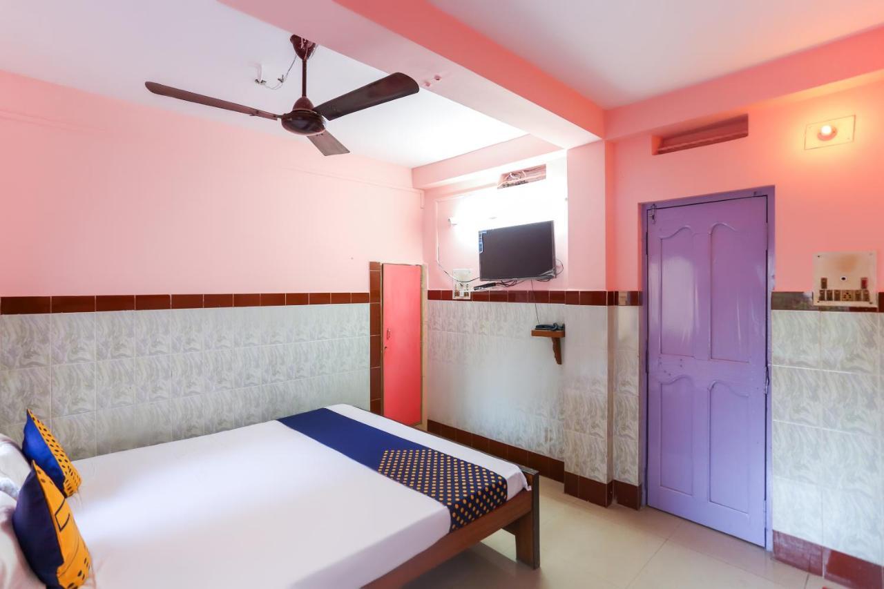 Hotel Oyo 73902 Vyttila Residency Kochi