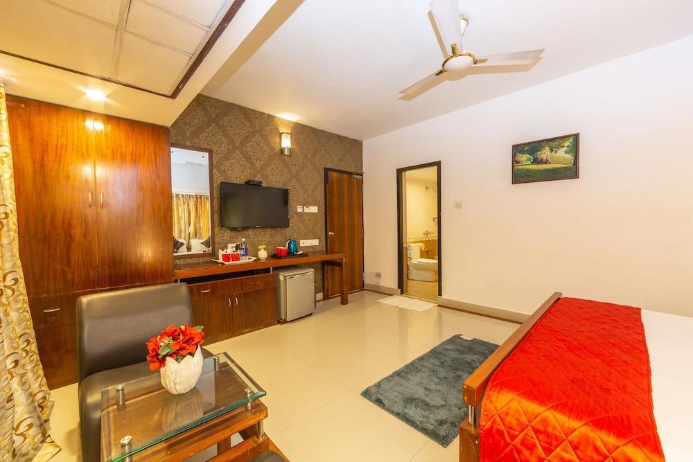 Treebo Trend Time Square Marine Drive Kochi