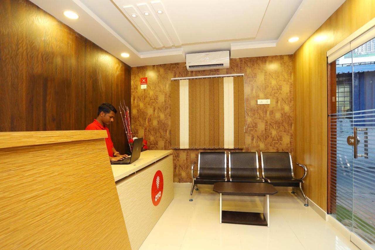 Hotel Oyo 9620 Emza Residency 3*
