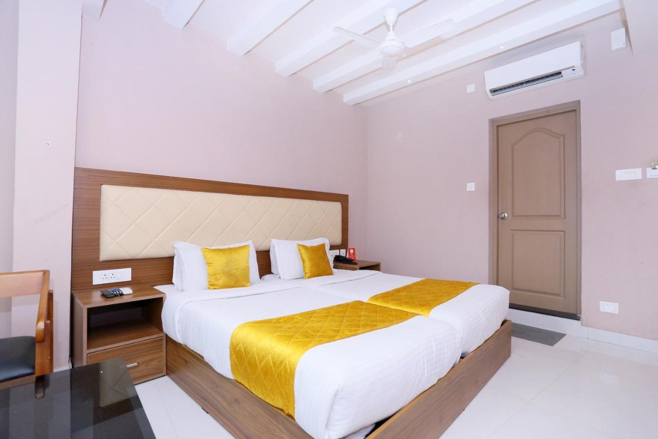 Oyo Flagship 25093 Thamam Hotel Kochi
