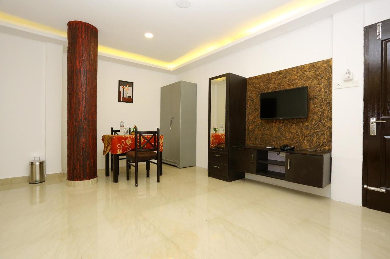 Hotel Oyo 9620 Emza Residency Kochi