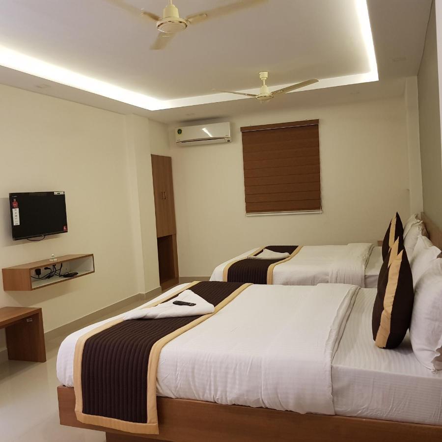 The Golden Suites Kochi