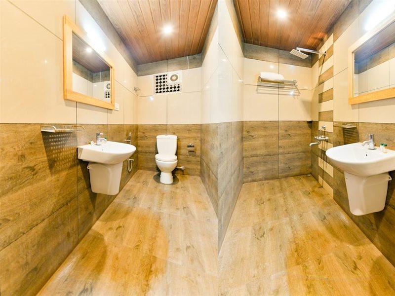 Fabhotel Illam Heritage Hotel