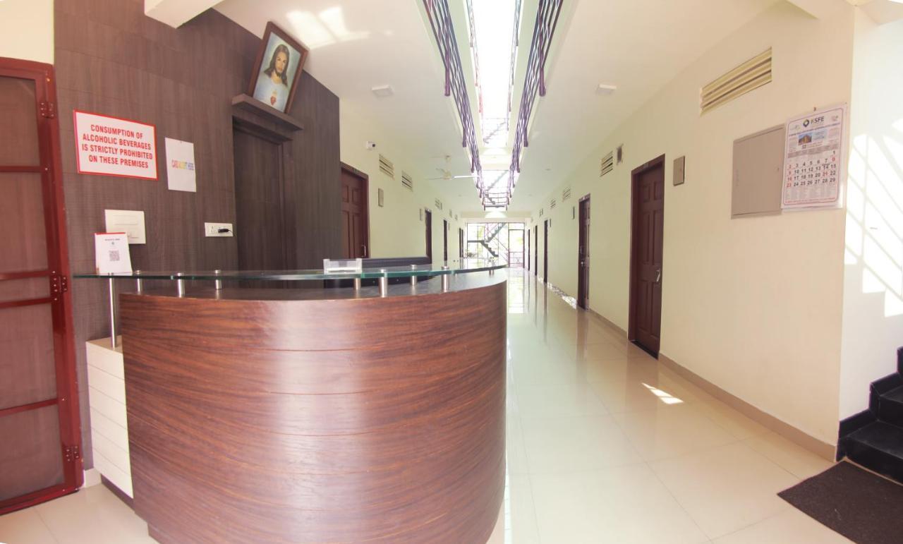 Hotel Noah's Ark 3*