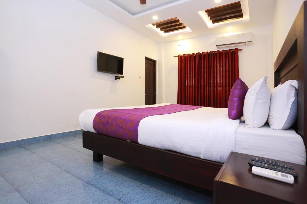 Oyo Flagship Malabar Plaza 3* Kochi