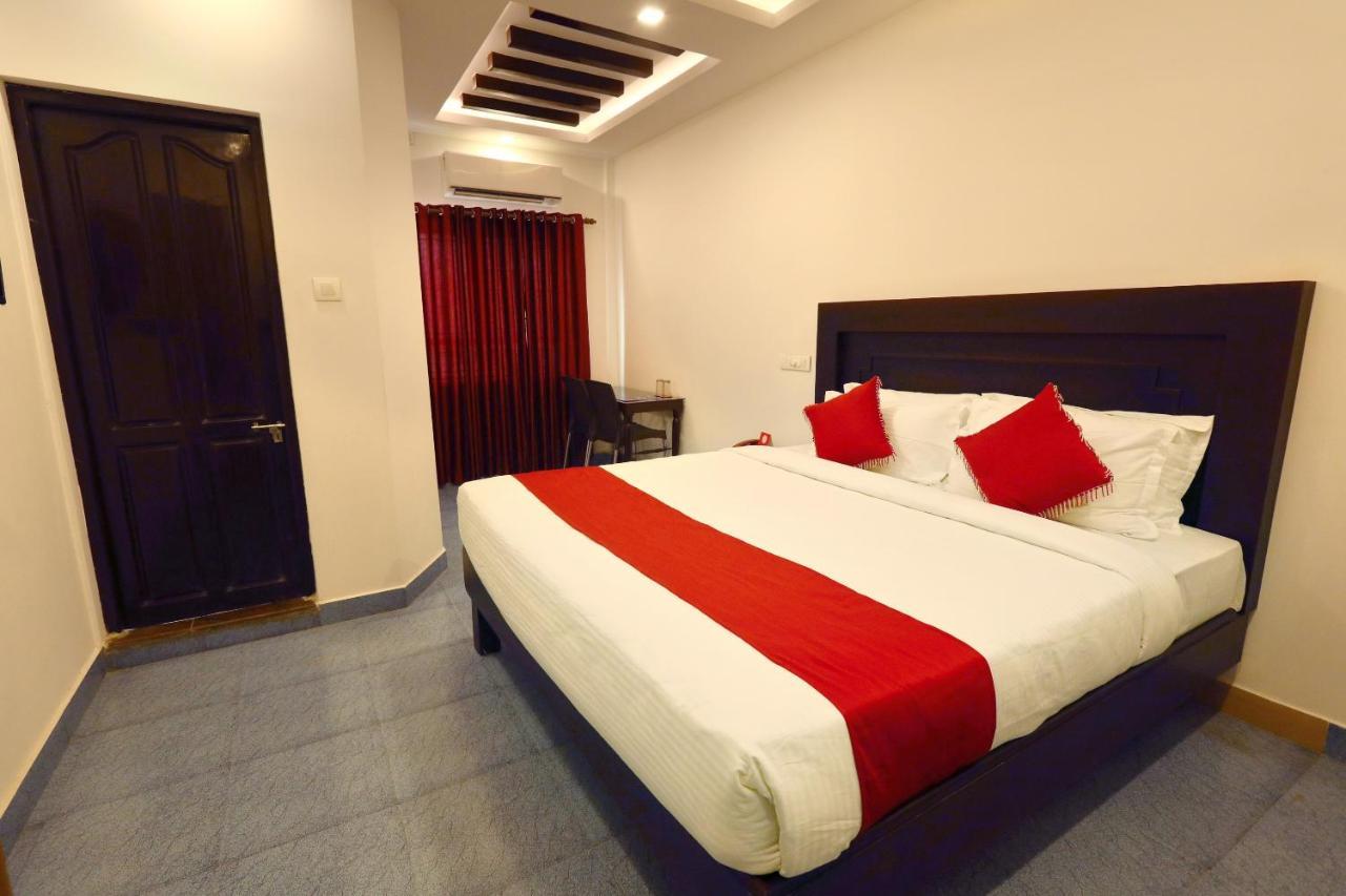 Oyo Flagship Malabar Plaza Hotel Kochi