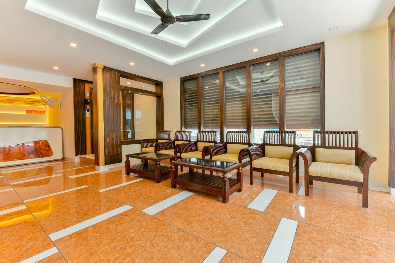 Collection O O 22482 Malabar Kochi