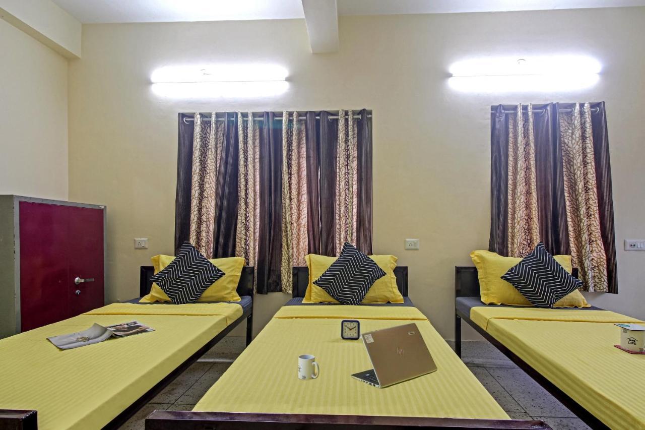 Hotel Oyo Flagship 77152 Emmanuel Residency Kochi