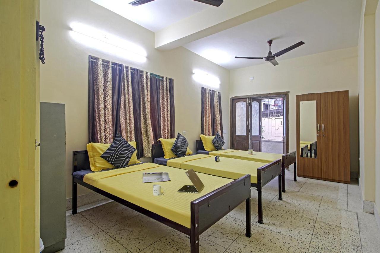 Hotel Oyo Flagship 77152 Emmanuel Residency 3*