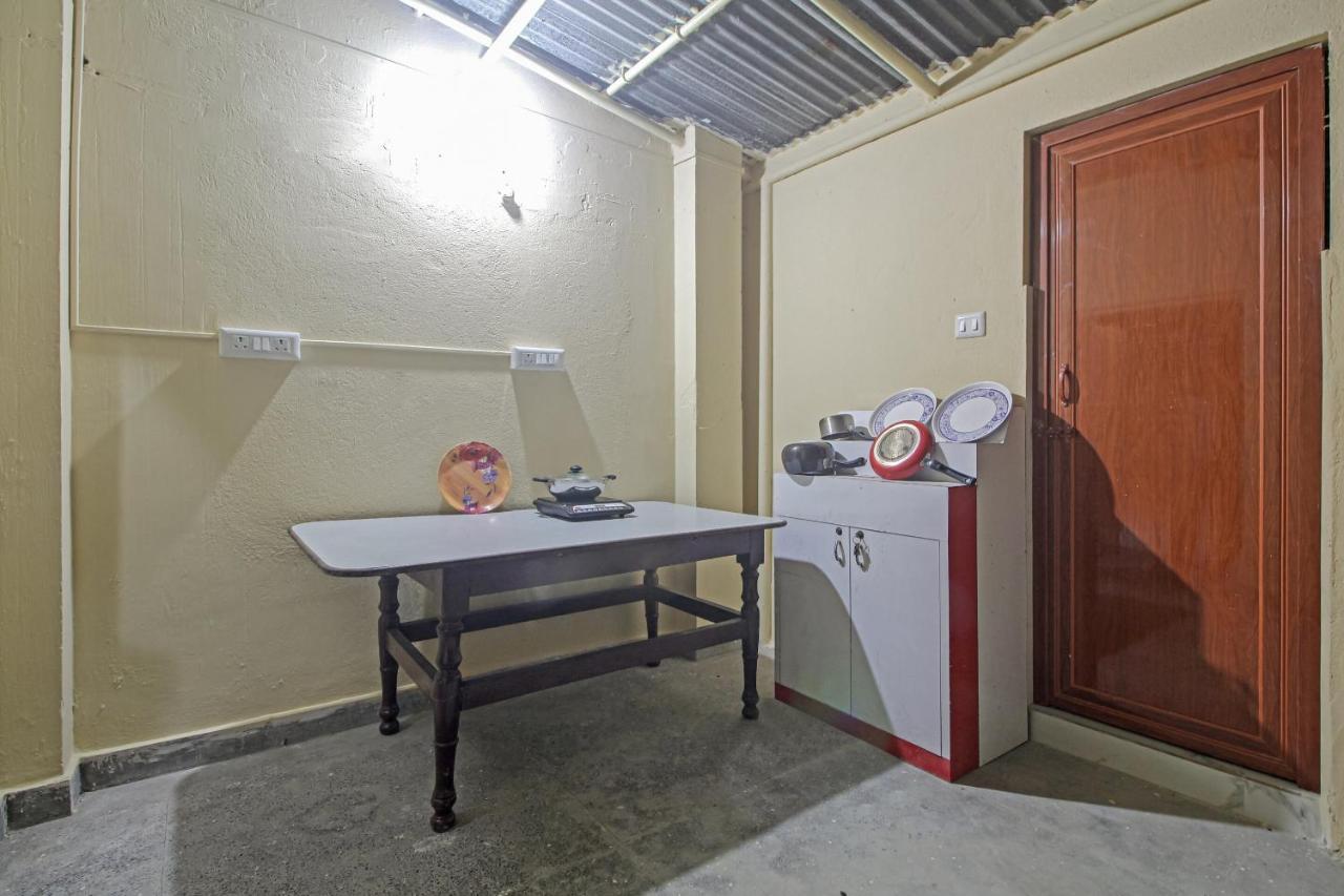 Oyo Flagship 77152 Emmanuel Residency Kochi