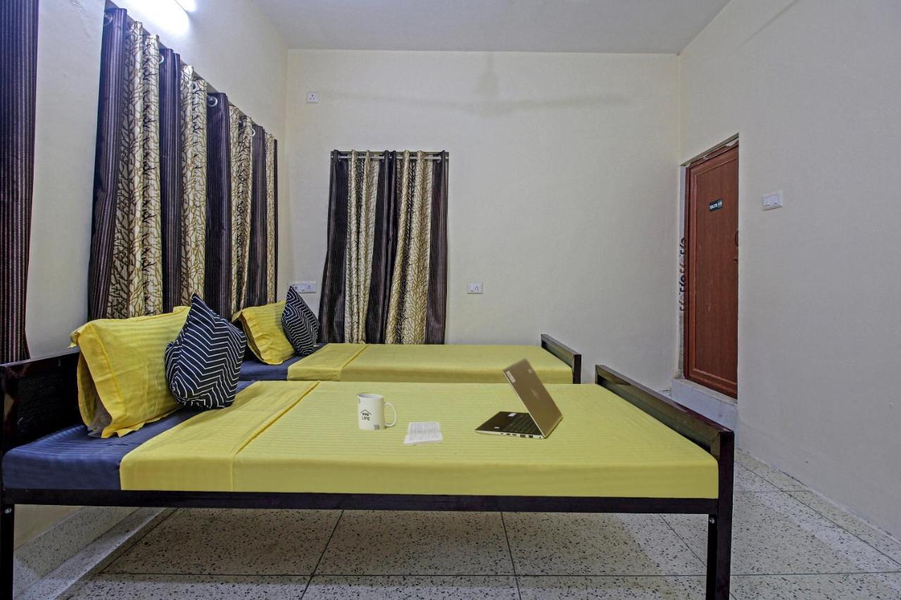 Oyo Flagship 77152 Emmanuel Residency Hotel Kochi