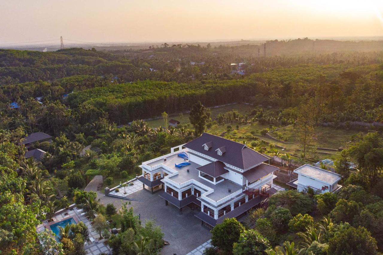 Villa Stayvista At Springhills & Ayurvedic