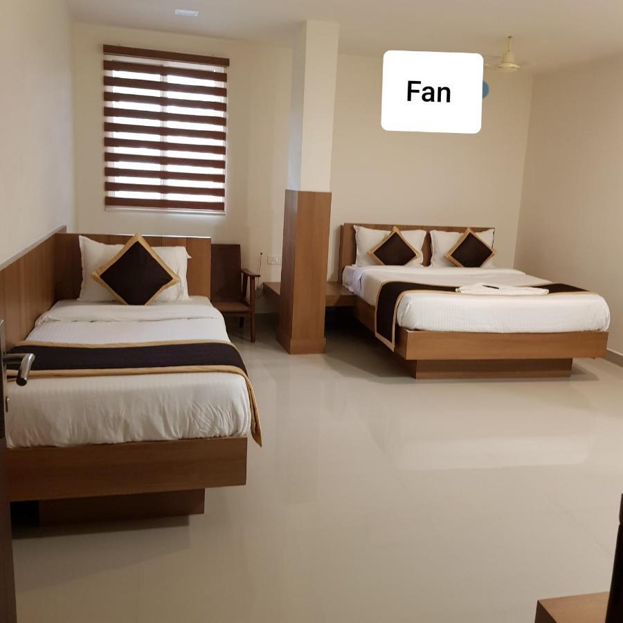The Golden Suites 2*
