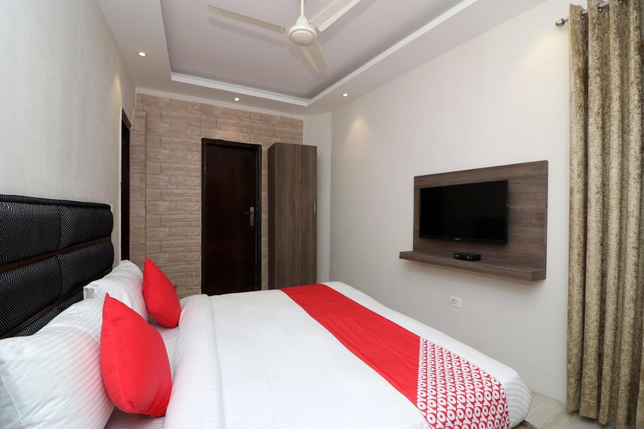 Hotel Oyo Flagship 77152 Emmanuel Residency 3*