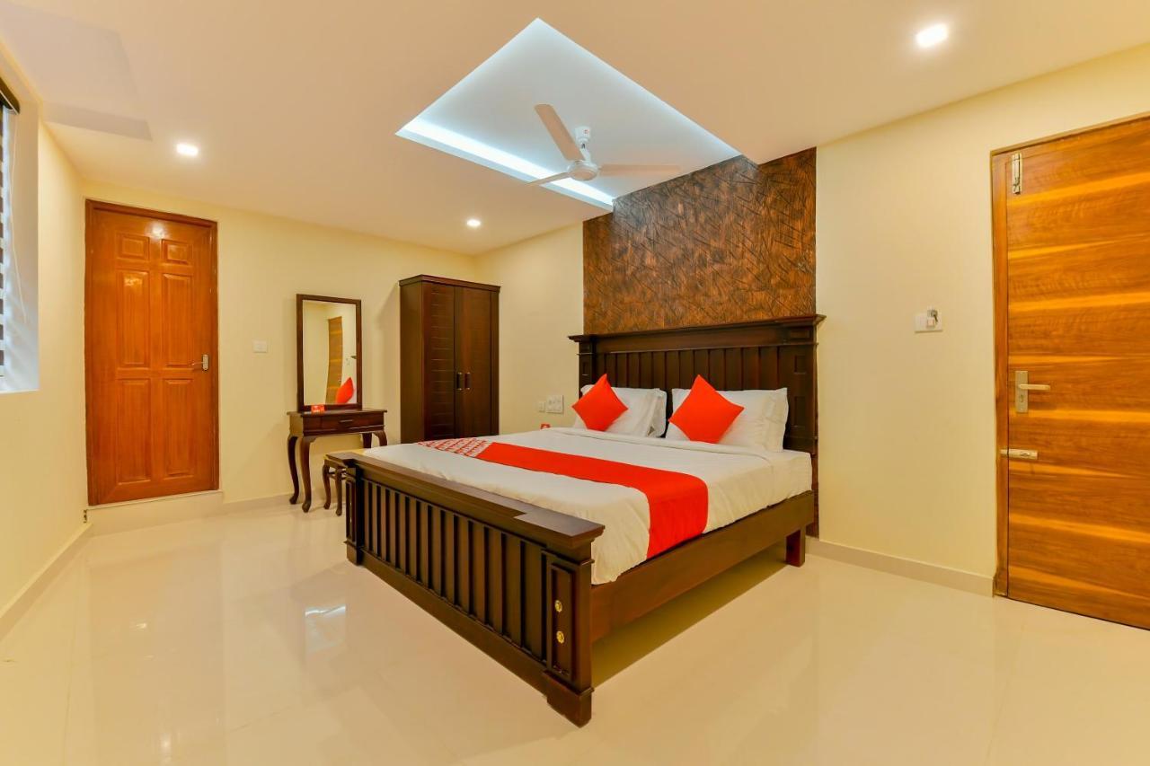 Collection O O 22482 Malabar