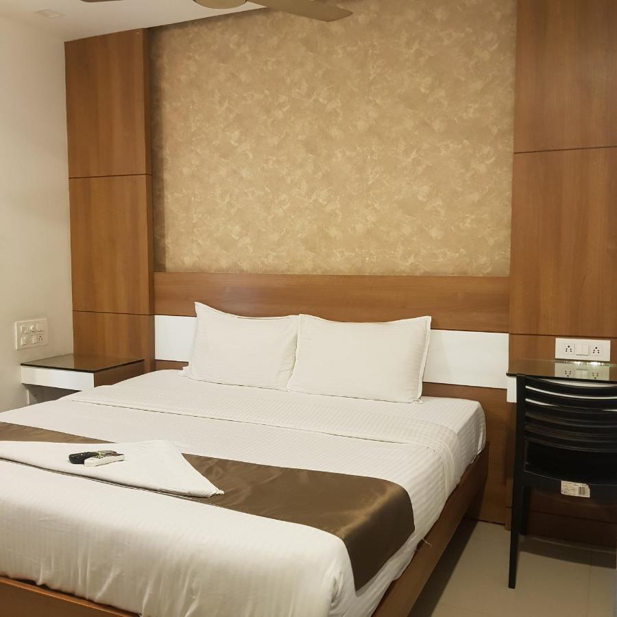 The Galaxy Suites 2*