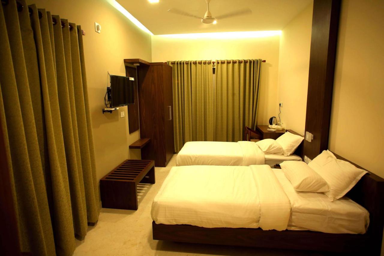 Hotel Kira Palace Residency 3*