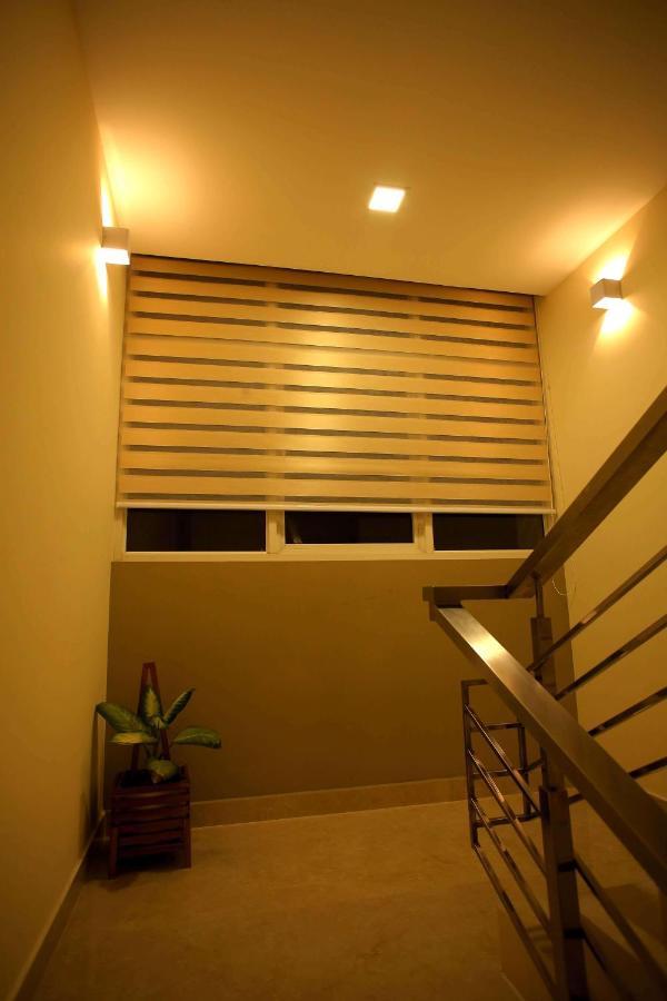 Kira Palace Residency Hotel