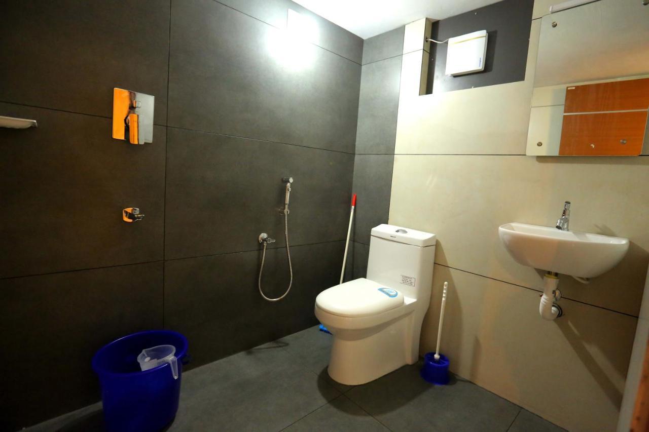 Hotel Kira Palace Residency