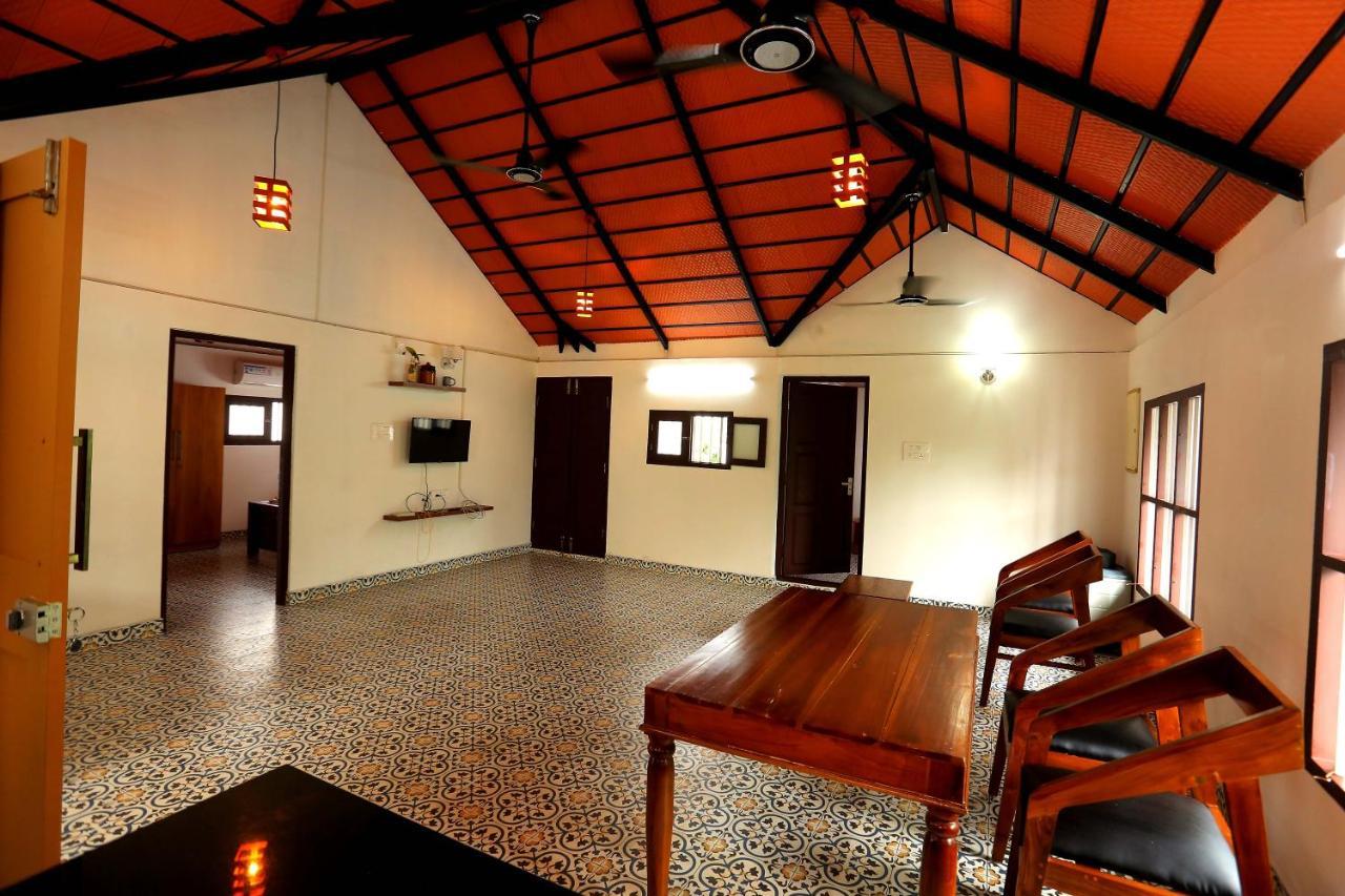 Hotel Kira Palace Residency Kochi