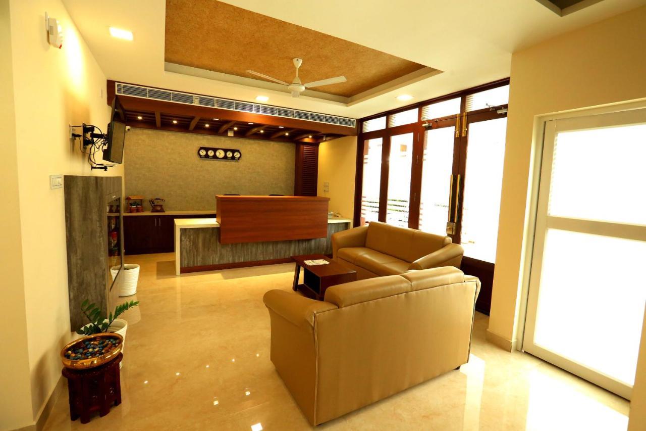 Kira Palace Residency 3*