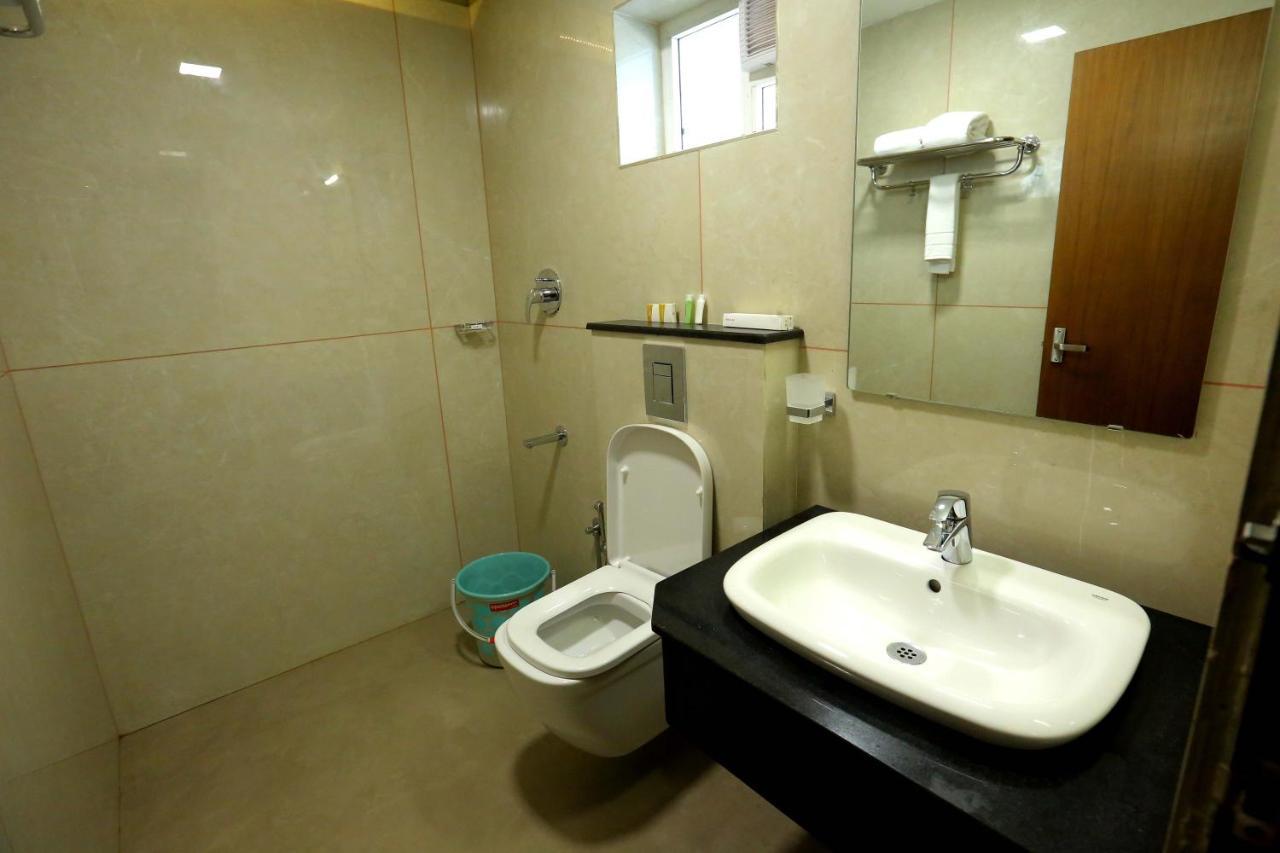 Kira Palace Residency Hotel Kochi