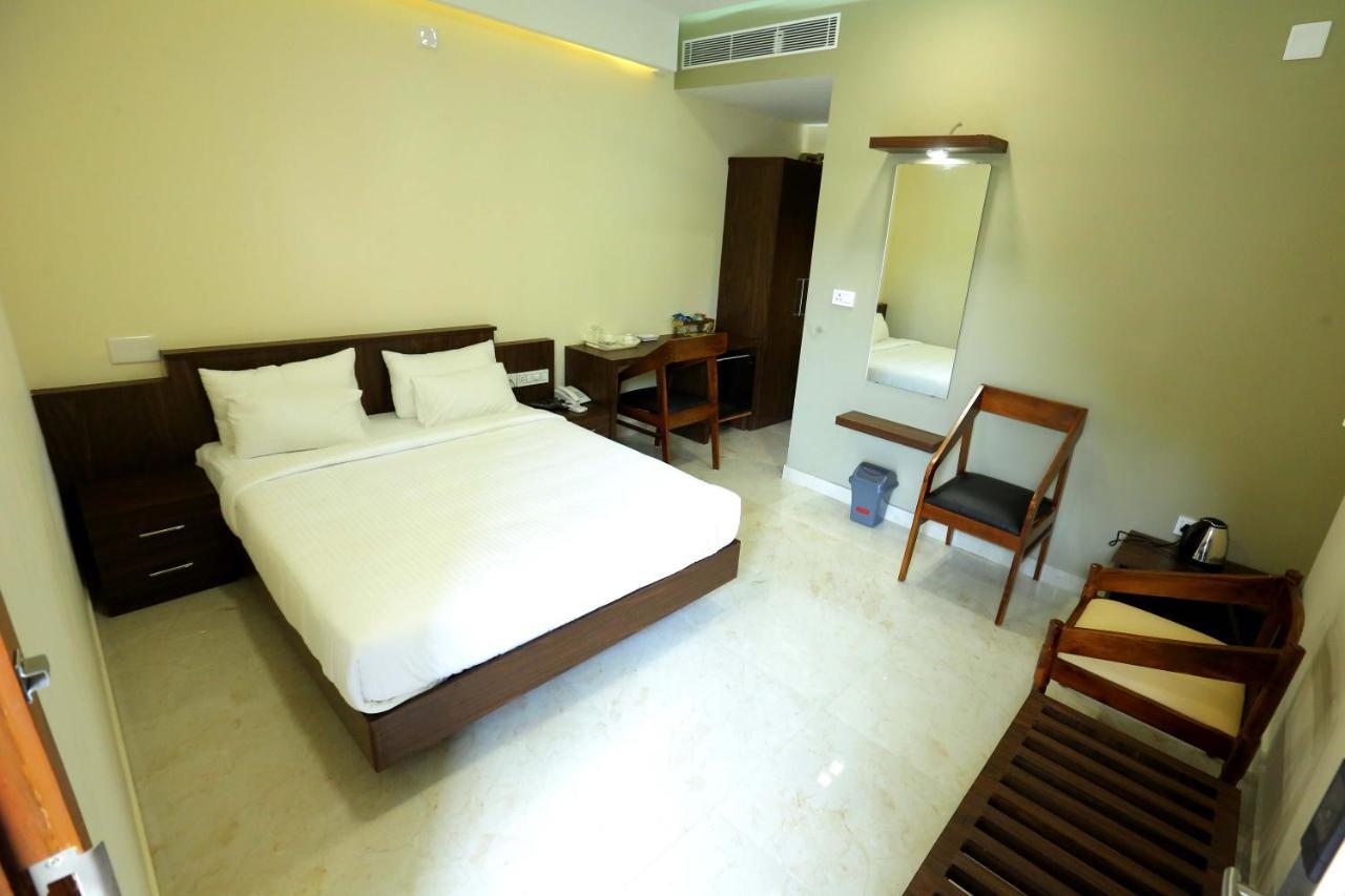 Kira Palace Residency 3*