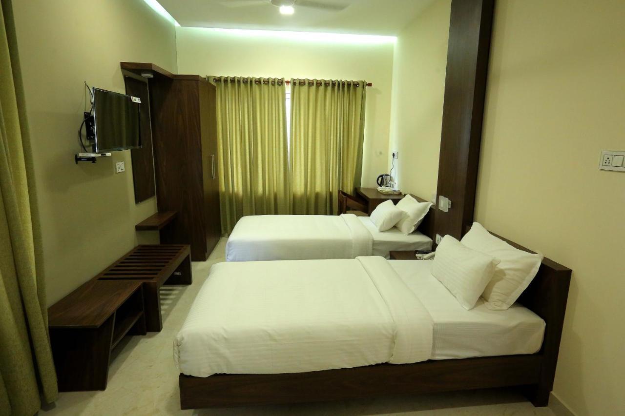 Hotel Kira Palace Residency Kochi